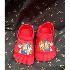 Paw patrol red croc type shoes size 9 10 little kid